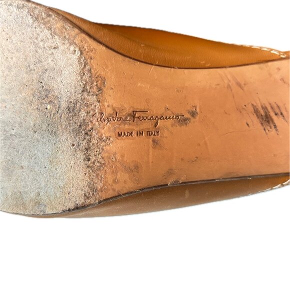 Salvatore Ferragamo Slip-On Kitten Heels in Saddle  Mule Pumps in Saddle sz 9.5 - Picture 12 of 13